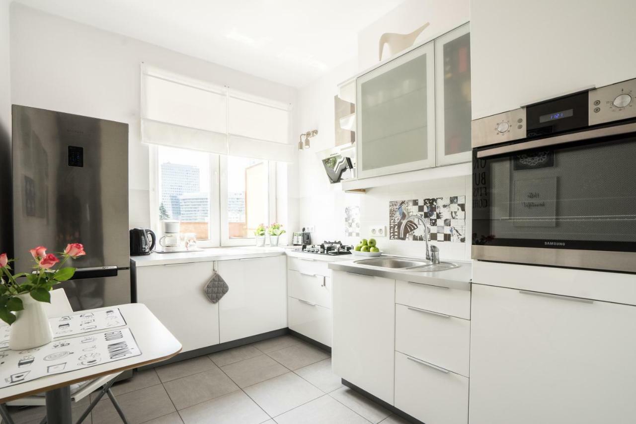 Apartment ★bright, Spacious Apartment|palace Of Culture View★